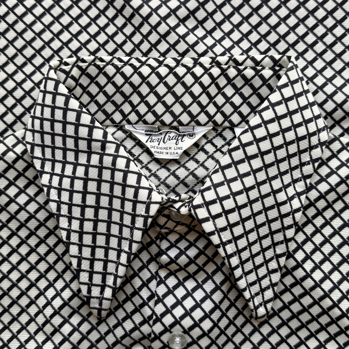 1970s White Geometric Print Sport Shirt