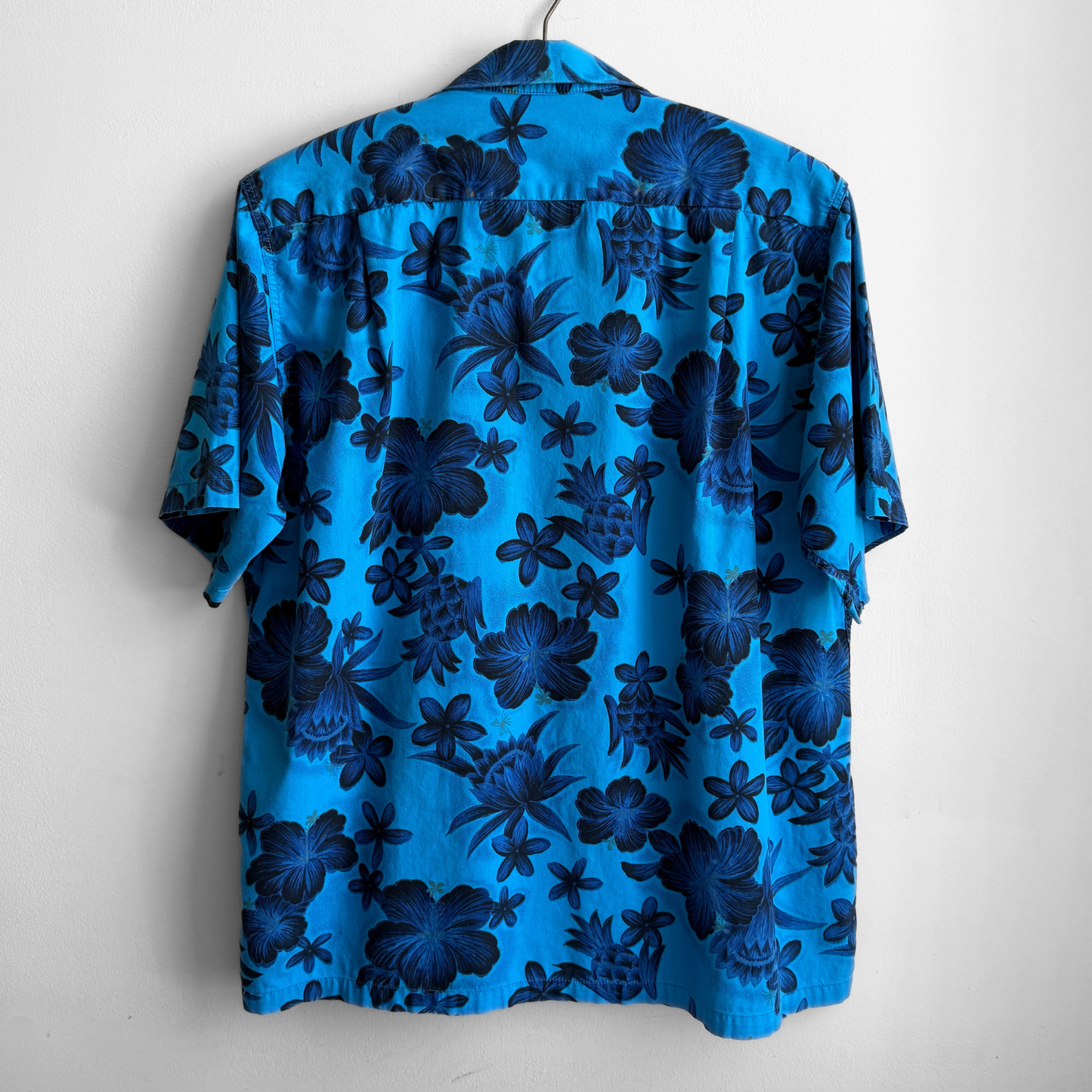 1960s Blue Hibiscus Floral Print Hawaiian Shirt