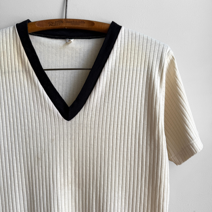 1970s Cream Ribbed Knit V-Neck Tee