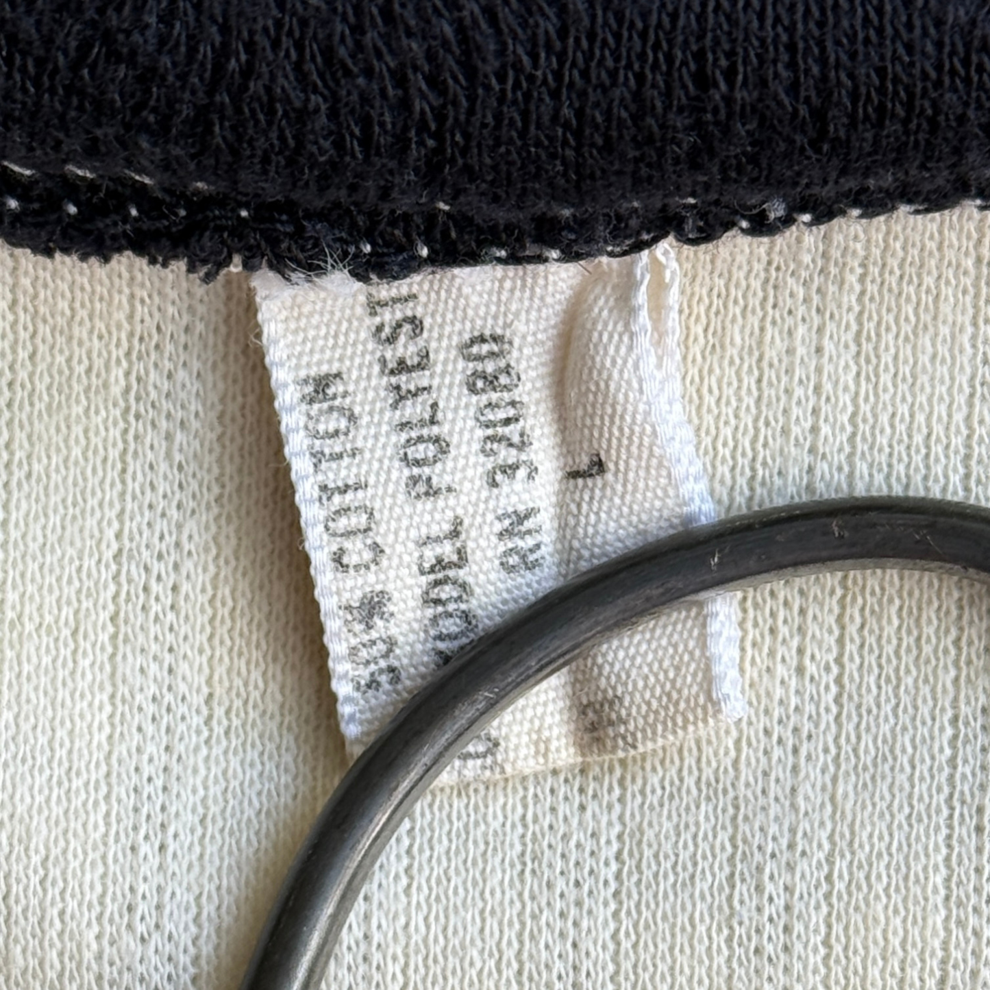 1970s Cream Ribbed Knit V-Neck Tee