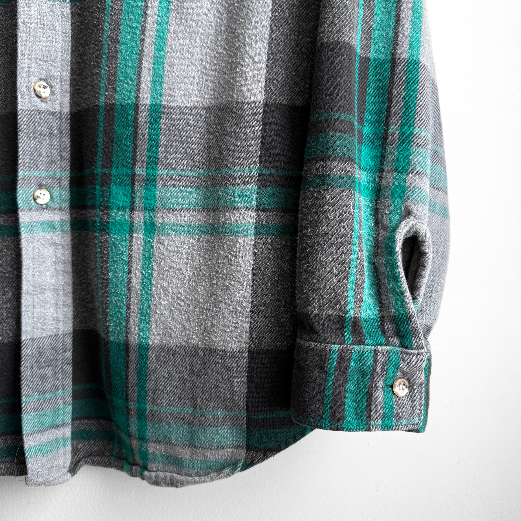 Vintage 1980s Green & Grey Heavy Cotton Plaid Flannel Shirt  - Shop ThreadCount Vintage Co.