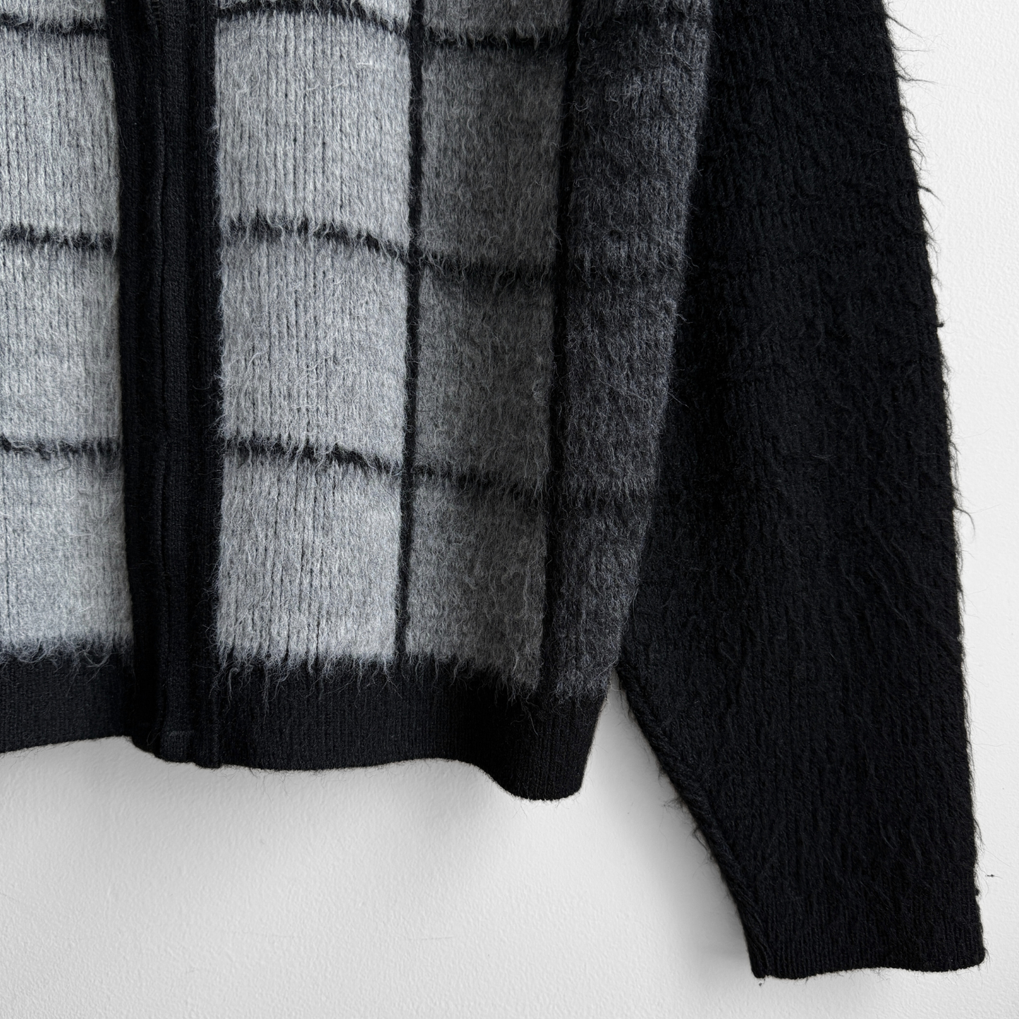 1960s Black & Grey Check Zip Up Cardigan