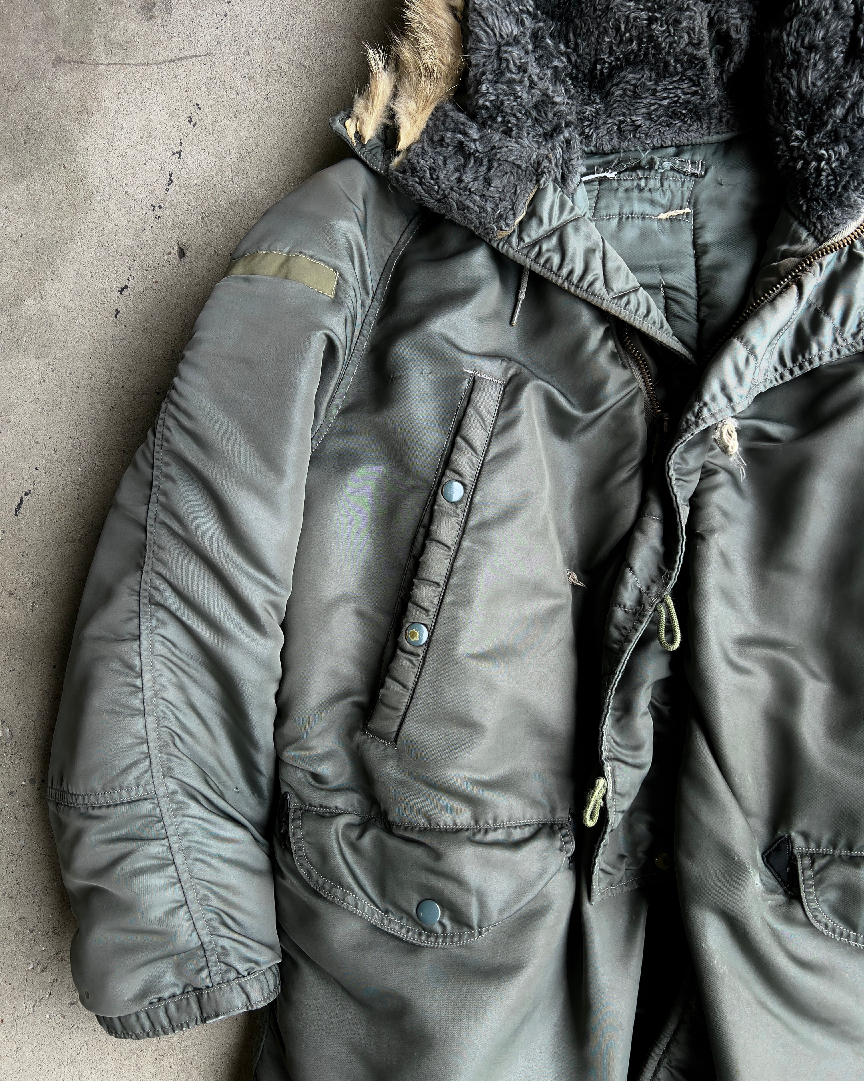 ThreadCount | Shop 1960s N-3B USAF Sage Green Parka Flight Jacket